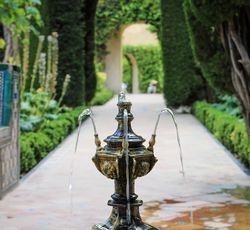 jardin et fontaine alcazar