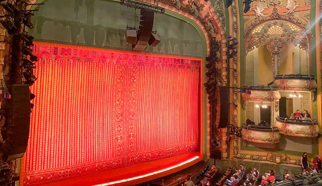 Aller voir un spectacle à Broadway