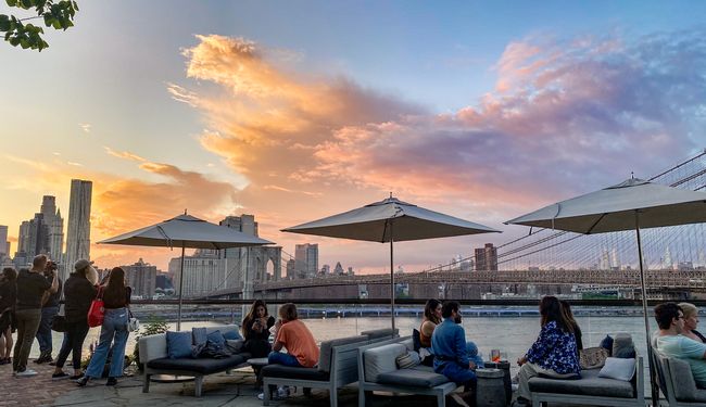 Le meilleur rooftop de Brooklyn est au 1 Hôtel